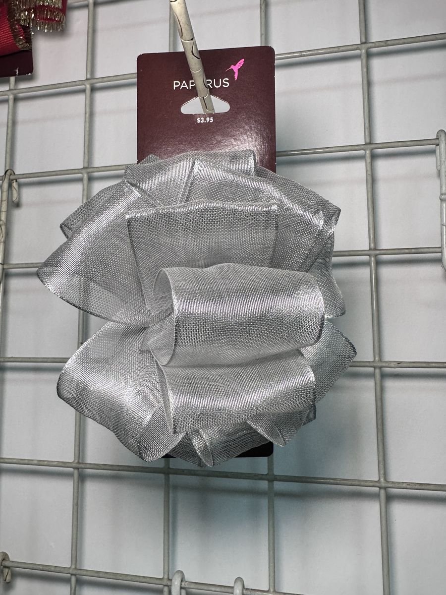 PomPom Bow 2